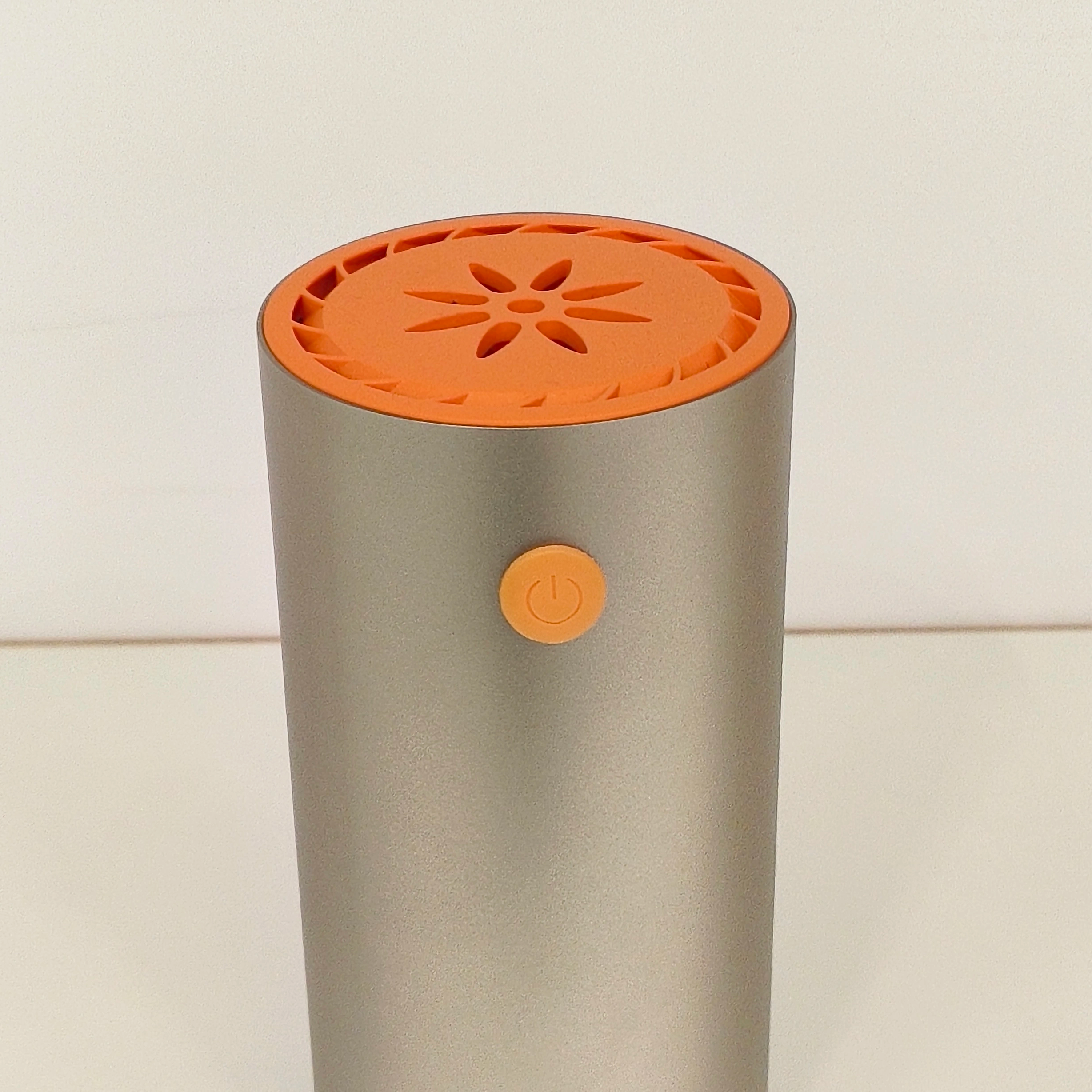  Im Auto montierter Negativ-Ionen-Becher